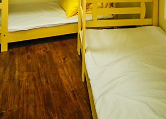 24 Hall Hostel *