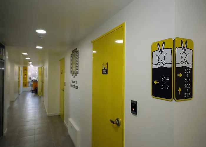 Hostel 24 Hall