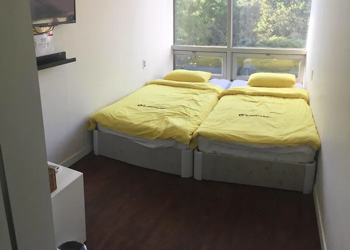 Hostel 24 Hall *