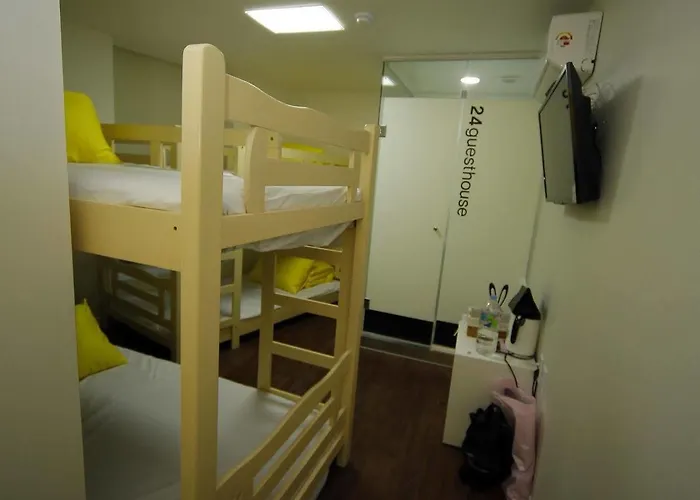 24 Hall Hostel *